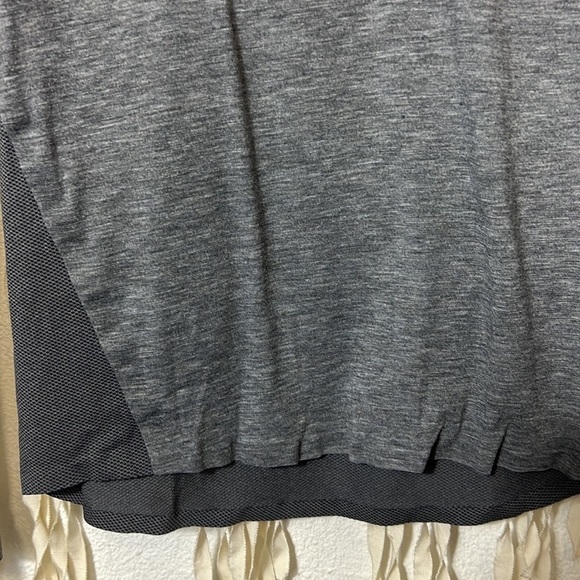 Lululemon Mens Raglan Sleeve Athletic Top Size XS - Picture 6 of 8